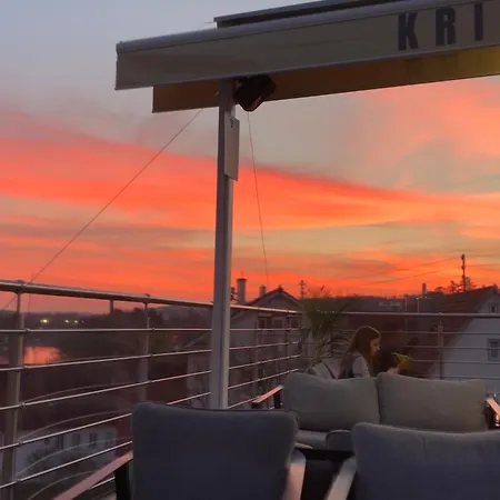 公寓 Dg Mit Neckarblick 尼尔廷根